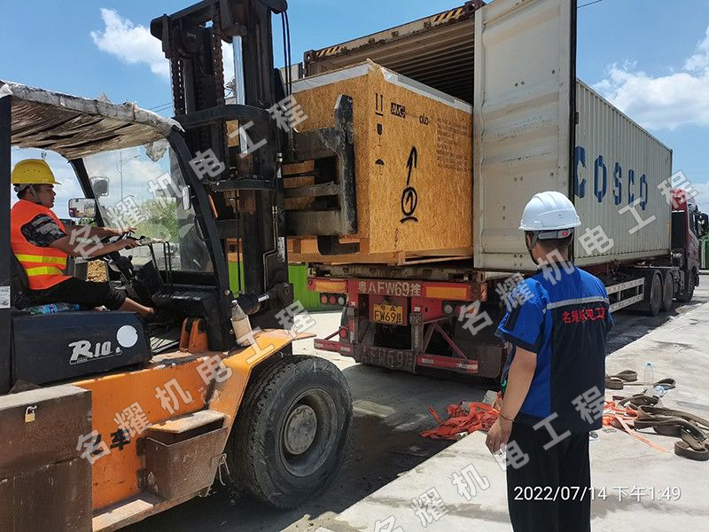 貴陽塞峰飛機(jī)發(fā)動機(jī)制造